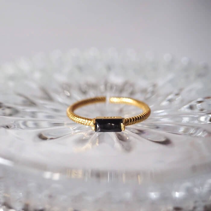 black-zircon-ring-gold-ring.jpg